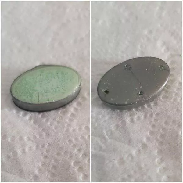 Unknown objects - #2 Probably a disc from a toothbrush holder