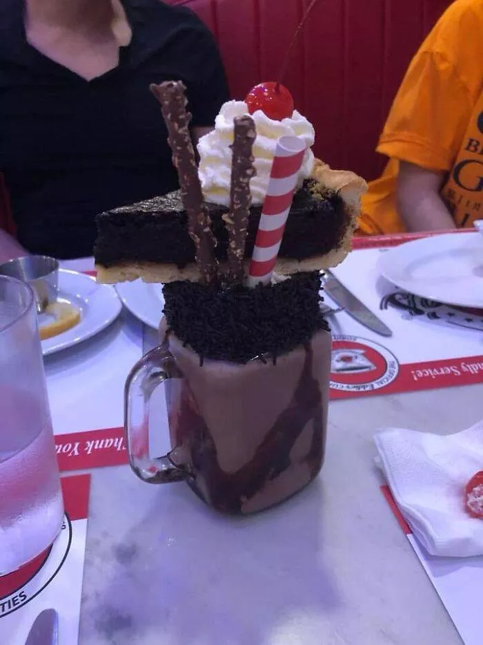 The most bizarre food servings - #6 