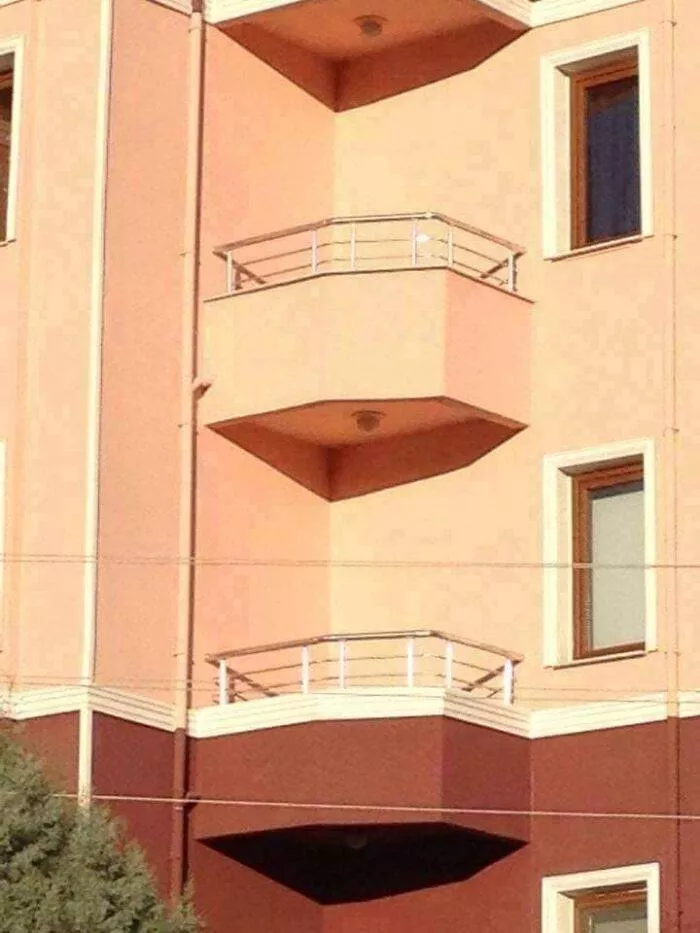 Les balcons les plus etranges jamais vus - #7 