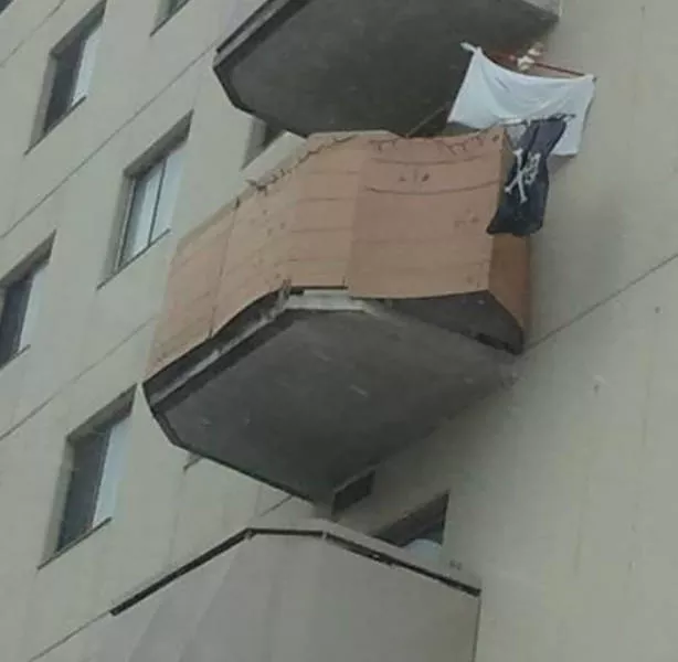 Les balcons les plus etranges jamais vus - #9 