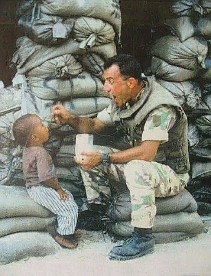 Very touching old photos - #4 1993