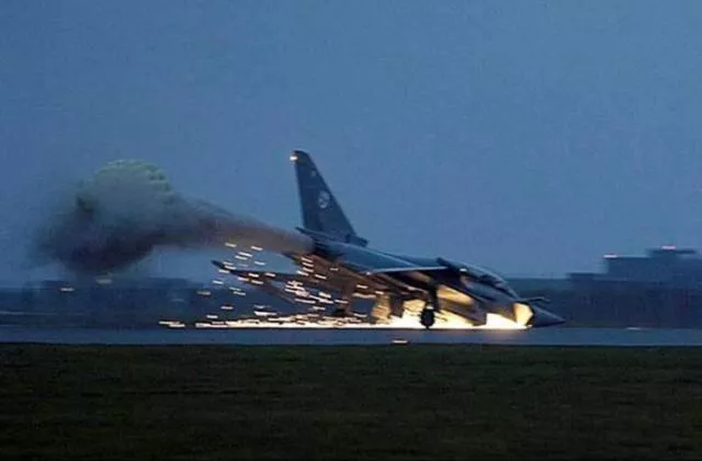 Plane crashes may come from nowhere - #64 Plane crashes may come from nowhere - #64