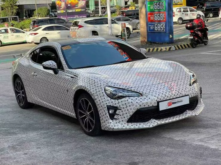 Unique vehicles around the world - #44 
