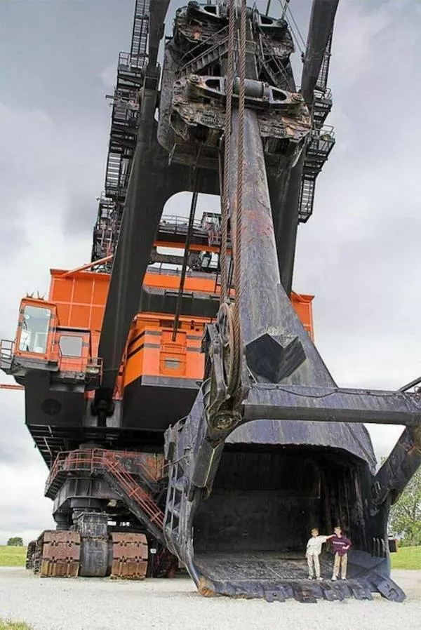 Giant objects - #27 