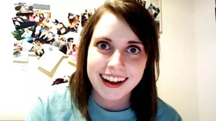 Transformation des visages des memes internet populaires
