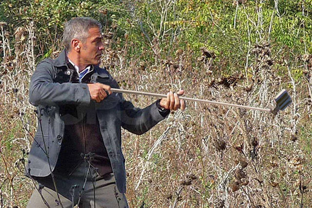 When selfie sticks replace guns - #16 