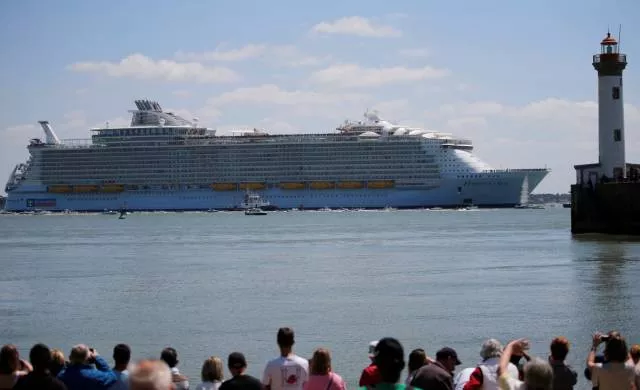 The largest passenger ship ready to brave the seas - #4 