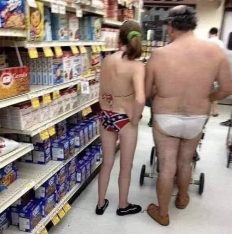 Shocking images taken in walmart stores - #8 