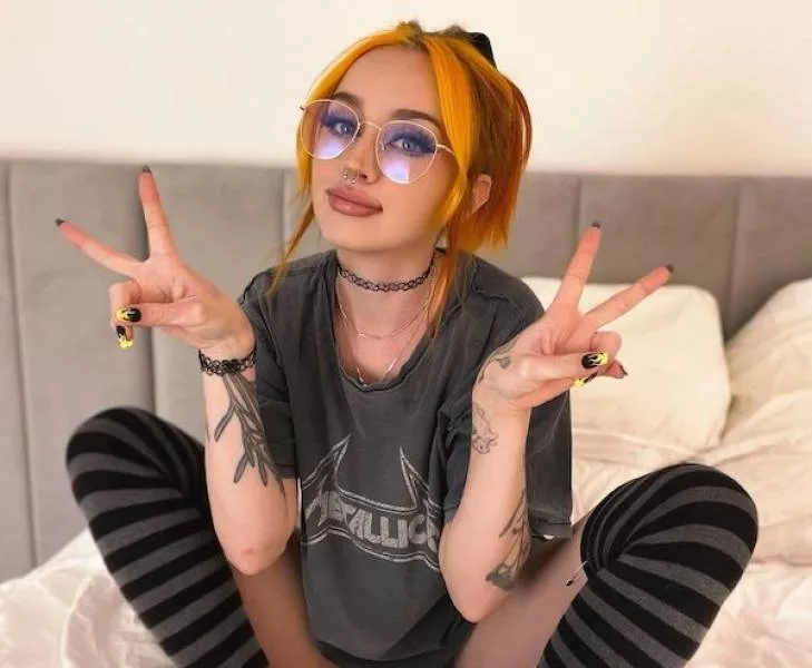 Are we sexier with glasses - #10 