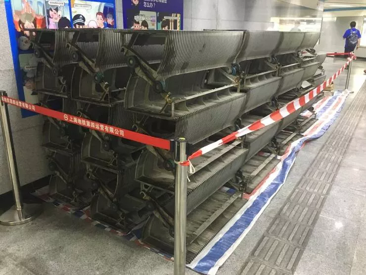 Things that will fascinate you - #30 Escalator steps