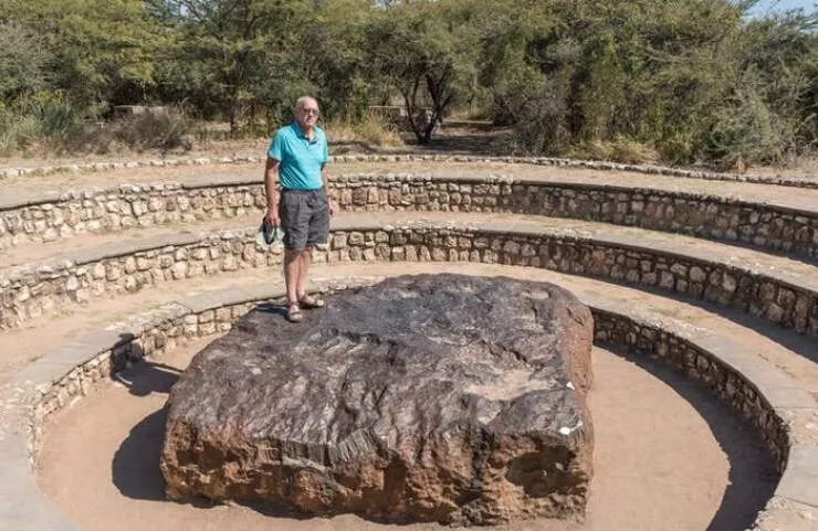 Des choses auxquelles tu nas jamais pense - #1 Hoba, la plus grosse météorite sur Terre