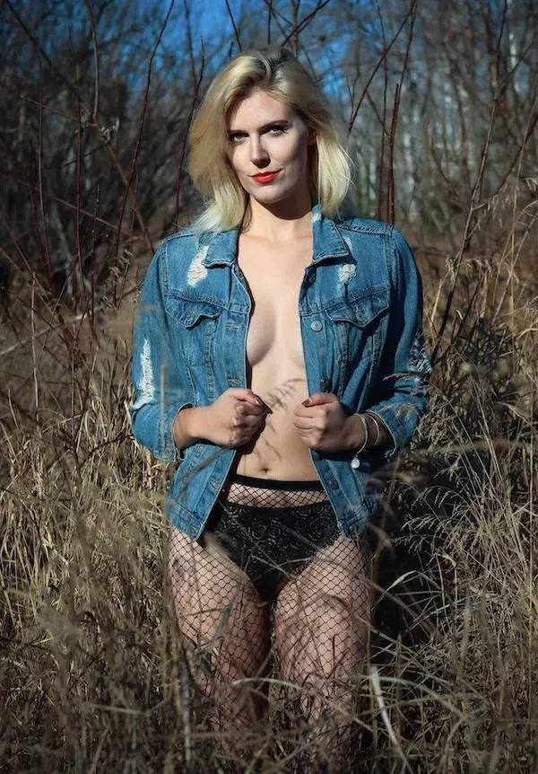 No bra v2 - #4 