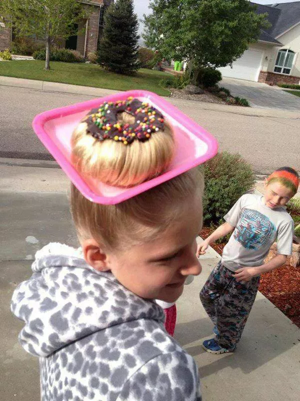 Picdump 756 - #5 Le gâteau sur le cheveux 
