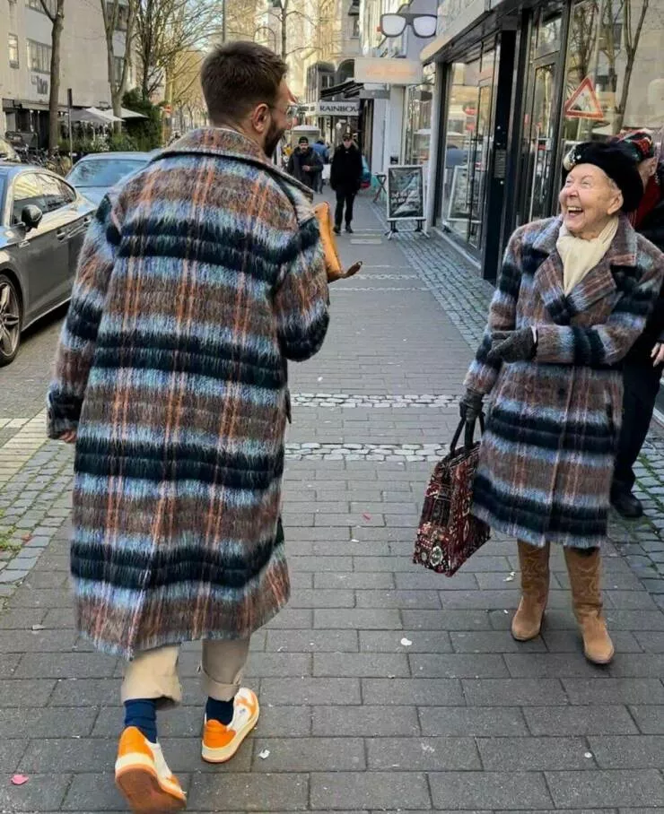 Picdump 763 - #1 Same coat