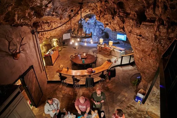 Une belle maison dans une cave - #43 