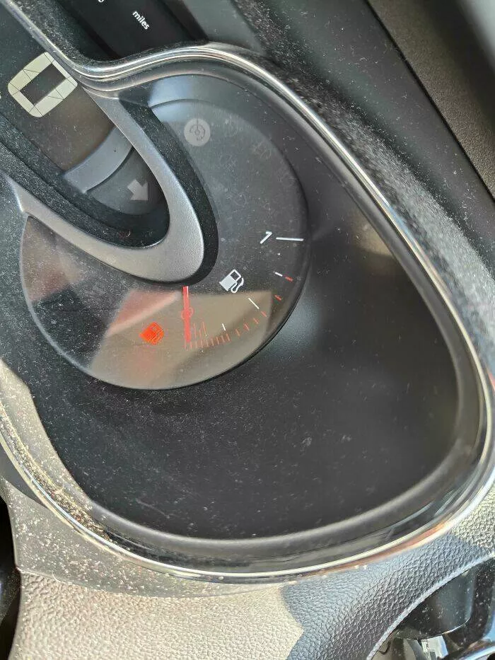 Frustration unleashed partners hilariously incompetent moments go viral - #25 My Husband Leaving the Car Like That Every Single Time I'm About to Use It