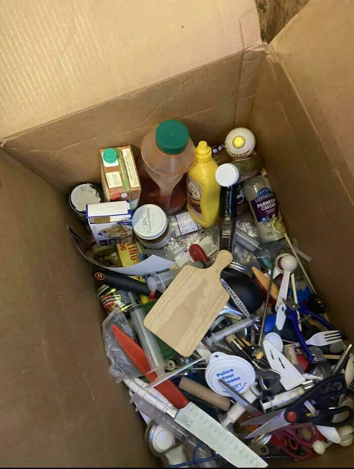 Frustration unleashed partners hilariously incompetent moments go viral - #4 How My Boyfriend Packed Up a Moving Box with Kitchen Items While I Was at Work