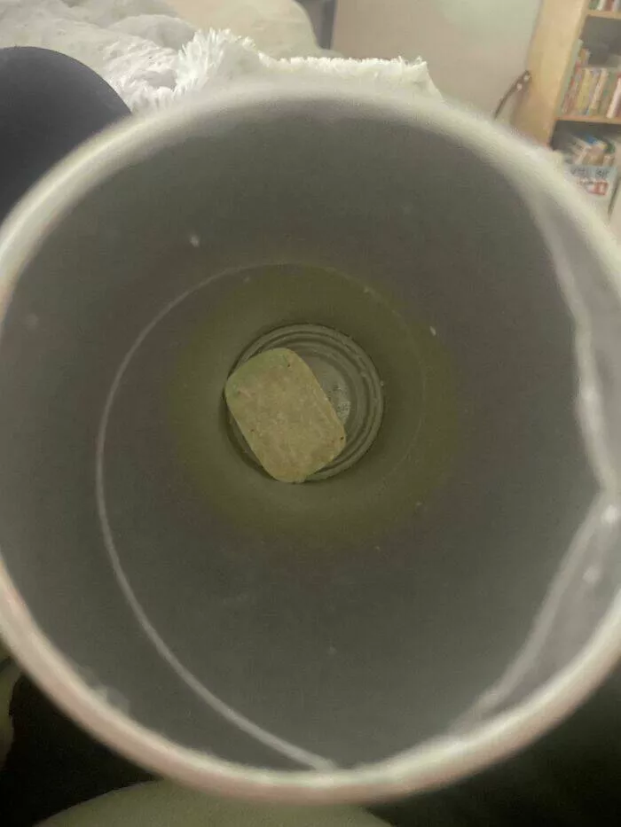 Frustration unleashed partners hilariously incompetent moments go viral - #41 Husband Ate All the Chips and Left Me One