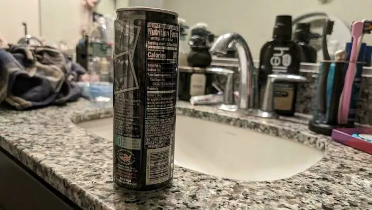 Frustration unleashed partners hilariously incompetent moments go viral - #43 This Can Has Been Directly in Front of My Boyfriend's Sink Side for Two Weeks, and I've Chosen Not to Toss It Just to See If He Would. He Still Hasn't