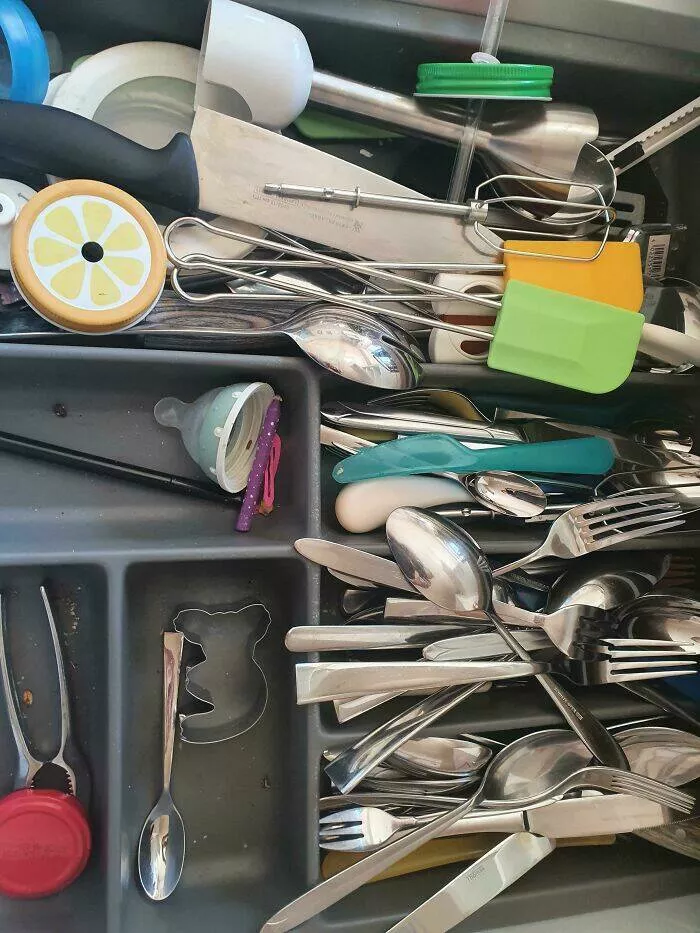 Frustration unleashed partners hilariously incompetent moments go viral - #5 When My Husband Handles Dish Duty