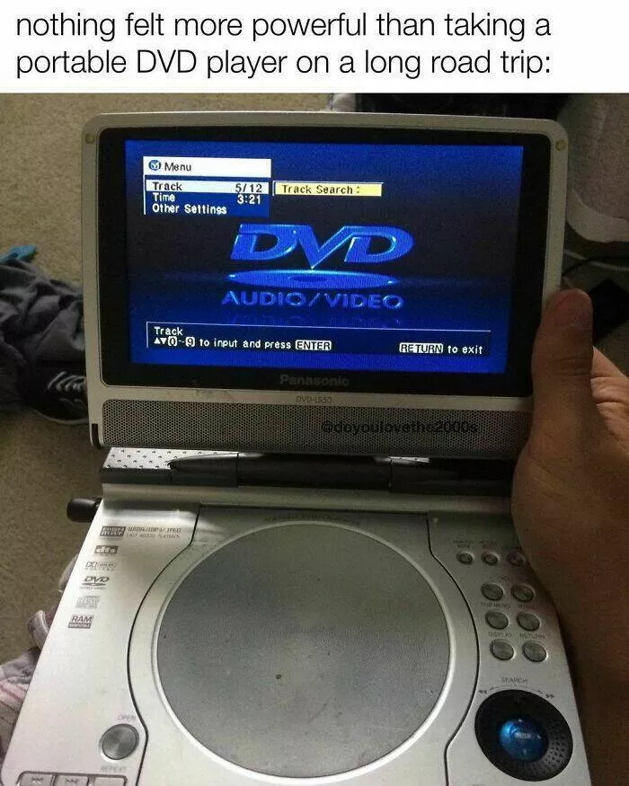Digital time capsule 2000s spectrum reflected in memes - #20 