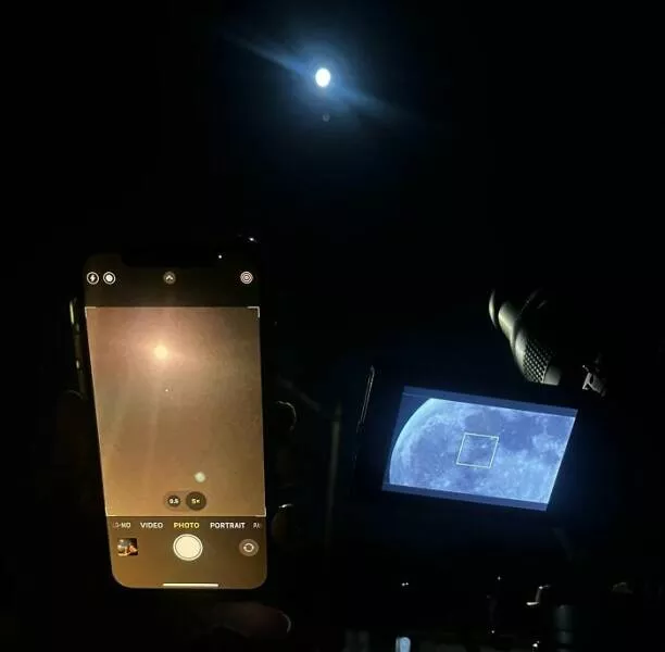 Mind bending perspectives compelling comparison photos to challenge your views - #18 Distinguishing Between a Phone and a True Camera