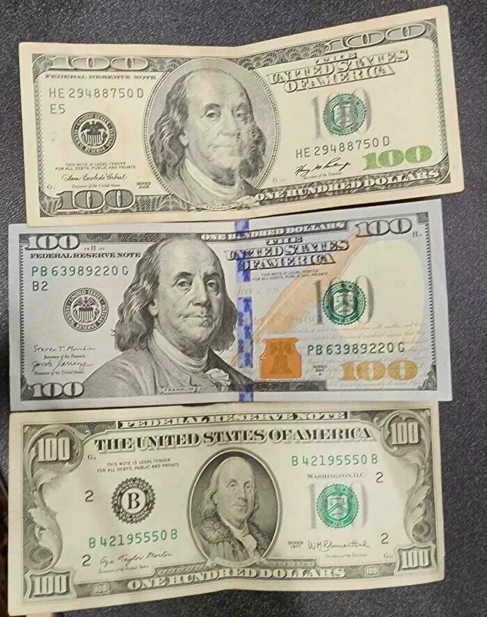 Perspectives deconcertantes photos de comparaison captivantes pour changer votre regard - #30 La banque m'a donné trois versions du billet de 100 $ dans une transaction de 1 100 $