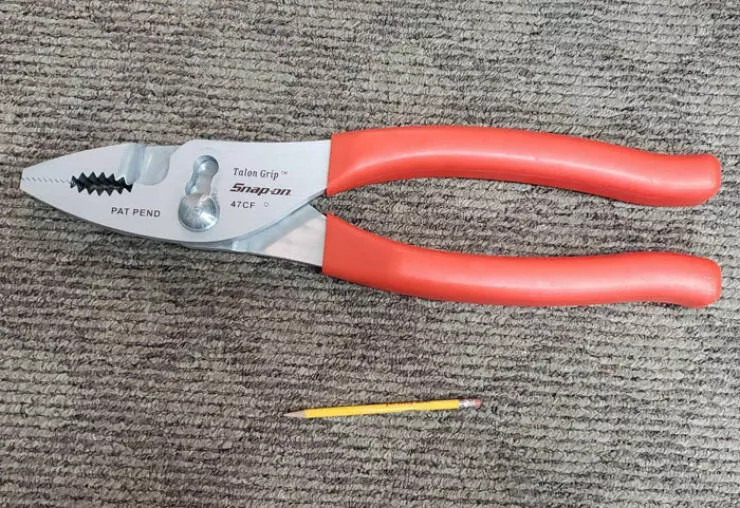 Mind bending perspectives compelling comparison photos to challenge your views - #33 Concerns About a Dentist's Office Having These. Full-Sized Pencil for Scale