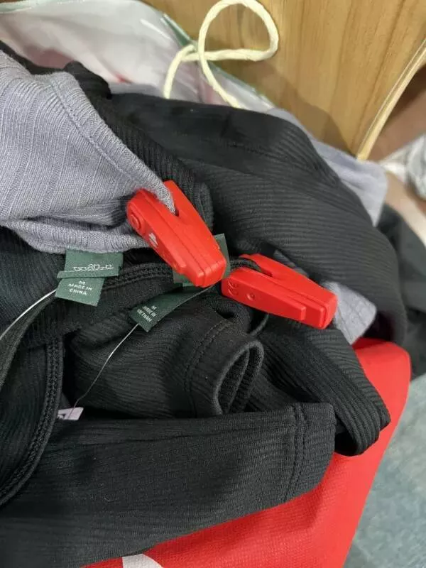 Calamites comiques recits hilarants de gens ayant une journee difficile - #20 Était excité de essayer ces vêtements de chez Target et
