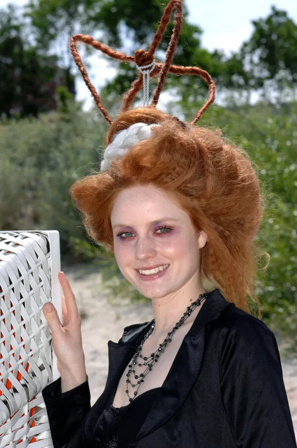 Bold styles showcasing outlandish hair adventures and crazy haircuts - #20 