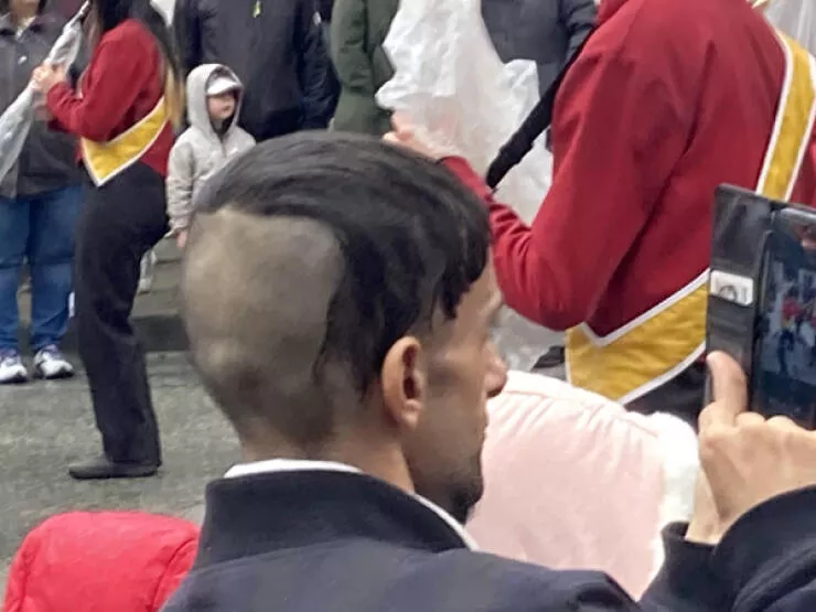 Bold styles showcasing outlandish hair adventures and crazy haircuts - #4 