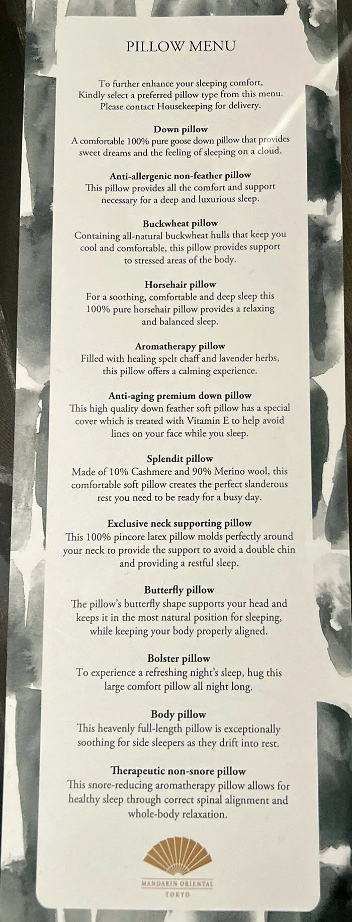 Le japon devoile exploration de lunicite dun pays fascinant - #46 Menu d'oreillers dans ma chambre d'hôtel