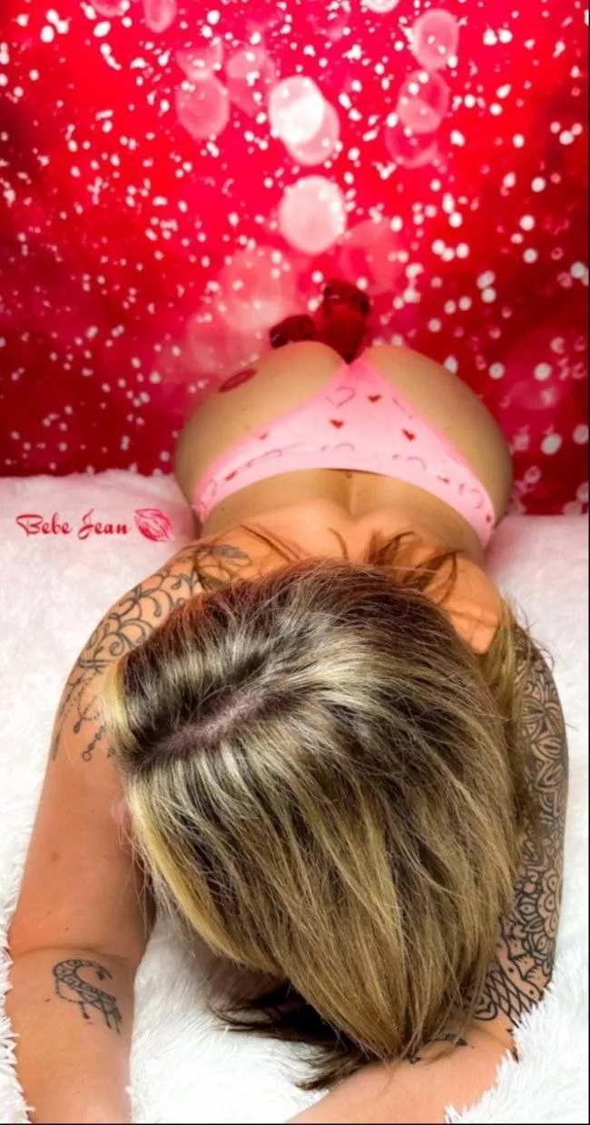 Bootylicious comeback celebrating the return of booties in style