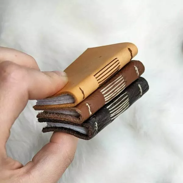 Creations astucieuses devoilons des delices diy qui meritent la vedette - #38 I Made Tiny Bound Books! What Should I Do With Them?