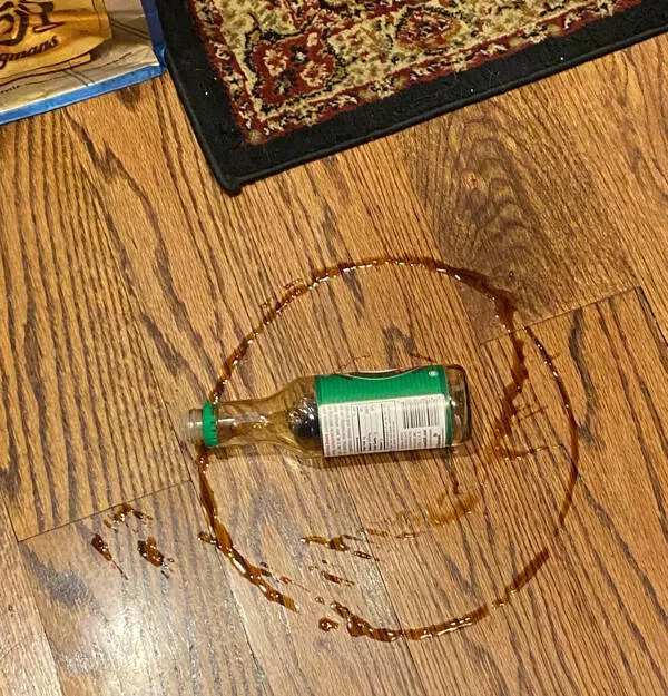 Rare spectacles once in a blue moon witness unforgettable and unlikely events - #19 Dropped my soy sauce, and it accidentally made a perfect circle. Rare spectacles once in a blue moon witness unforgettable and unlikely events - #19 Dropped my soy sauce, and it accidentally made a perfect circle.