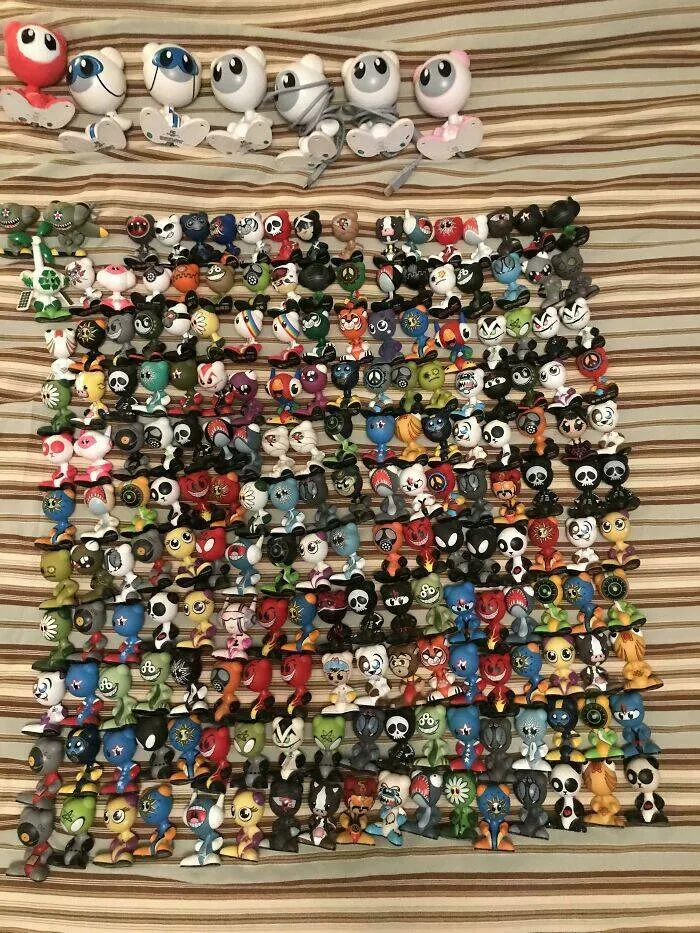 Chroniques farfelues levolution dobsessions inattendues en collections serieuses - #35 Personne ne s'en soucie, mais je collectionnais autrefois ces petites figurines appelées U.b. Funkeys pendant des années. Parmi ma collection, se trouvent certaines des plus rares au monde. Chroniques farfelues levolution dobsessions inattendues en collections serieuses - #35 Personne ne s'en soucie, mais je collectionnais autrefois ces petites figurines appelées U.b. Funkeys pendant des années. Parmi ma collection, se trouvent certaines des plus rares au monde.