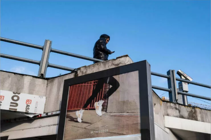 Urban elegance street serendipity in captivating photographs where timing steals the show - #18 