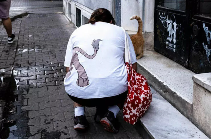 Elegance urbaine la serendipite des rues dans des photos captivantes ou le timing vole la vedette - #35 