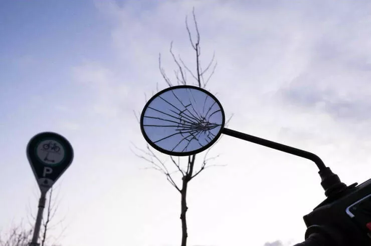 Urban elegance street serendipity in captivating photographs where timing steals the show - #46 
