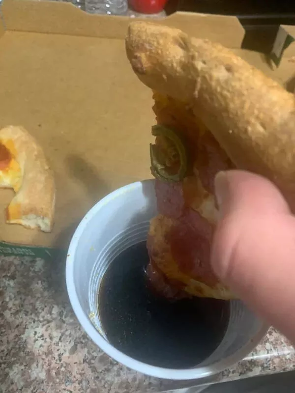Palate puzzles exploring bizarre food pairings that challenge your taste buds - #3 Pizza in Diet Coke makes the pizza 10x better.