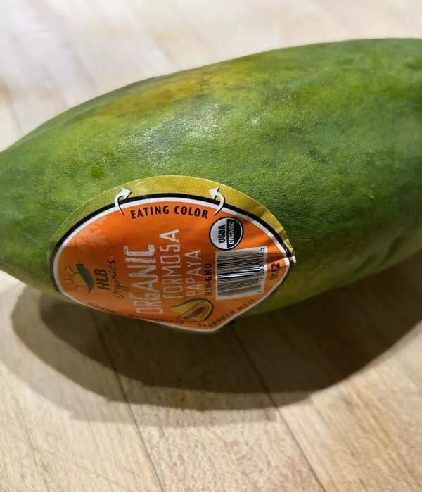 Captivating visual delights images that mesmerize and inspire - #17 Some fruit have stickers that tell you the perfect color to eat them