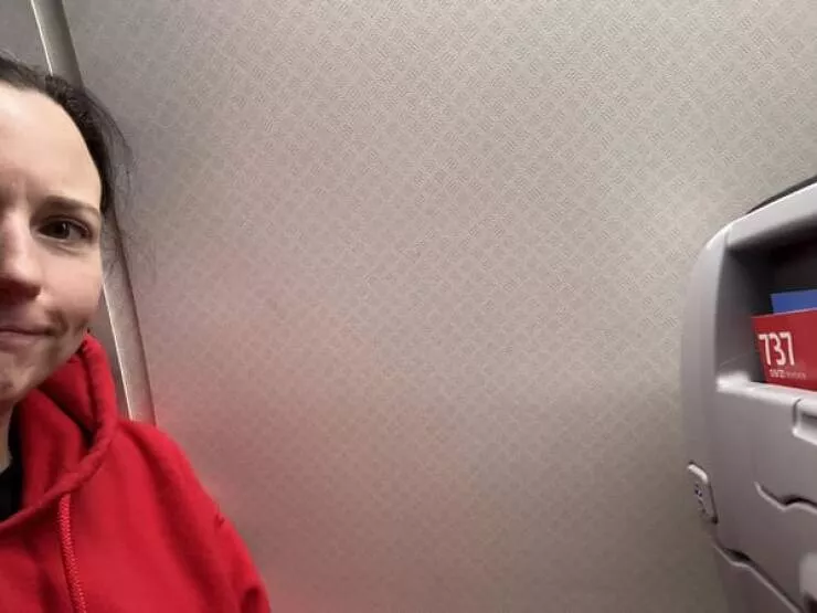 Annoying encounters moments that playfully aggravate - #6 A window seat with no window? Seriously?