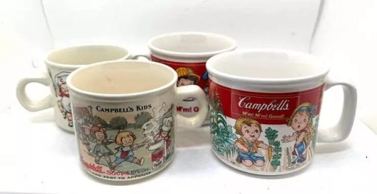 Retrouvailles avec la nostalgie des annees 90 tresors trouves dans le foyer de chaque millenaire - #17 Tasses à soupe Campbell's Kids adaptées à la soupe ou au chocolat chaud avec des guimauves Retrouvailles avec la nostalgie des annees 90 tresors trouves dans le foyer de chaque millenaire - #17 Tasses à soupe Campbell's Kids adaptées à la soupe ou au chocolat chaud avec des guimauves