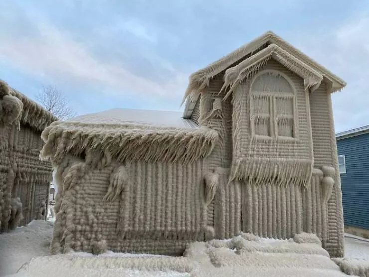 Intriguing discoveries subtly surprising finds that captivate - #36 The consequences when 50 mph winds and freezing temperatures from Lake Erie hit your house