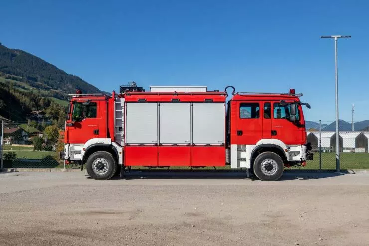 Adventures on wheels exploring the craziest vehicles in the world - #28 Adventures on wheels exploring the craziest vehicles in the world - #28