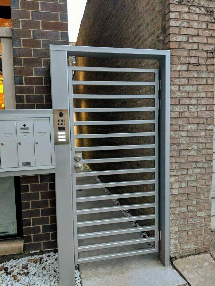 Epic design fails hilarious blunders that made it to the public - #10 