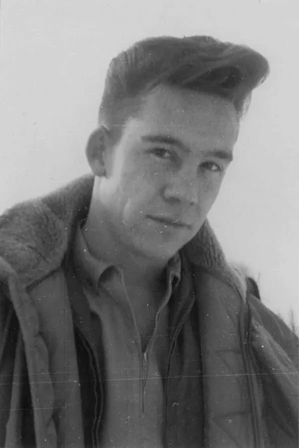 Photos historiques rares qui changeront votre perspective - #13 This is what Bob Ross looked like before he had his iconic hairdo: Photos historiques rares qui changeront votre perspective - #13 This is what Bob Ross looked like before he had his iconic hairdo: