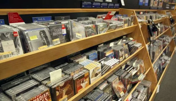 Nostalgic photos a trip down memory lane for ages 32 45 - #9 The overpriced CD section at Borders that always tempted you to buy a CD:
