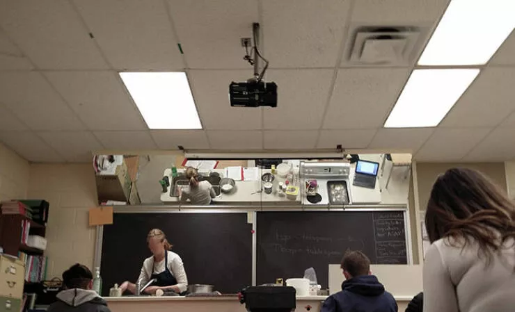 Captivating scenes from school and university life - #10 My Cooking Class Has a Mirror on the Ceiling to Watch the Teacher