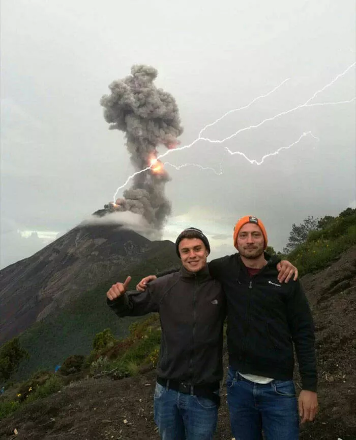 Lucky breaks unforgettable photos of serendipitous moments - #7 Snapped an Insanely Well-Timed Picture